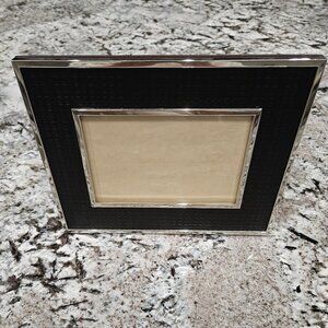 BRAND NEW AND RARE BURBERRY BLACK LEATHER AND POLISHED NICKEL 4 X 6" PHOTO FRAME